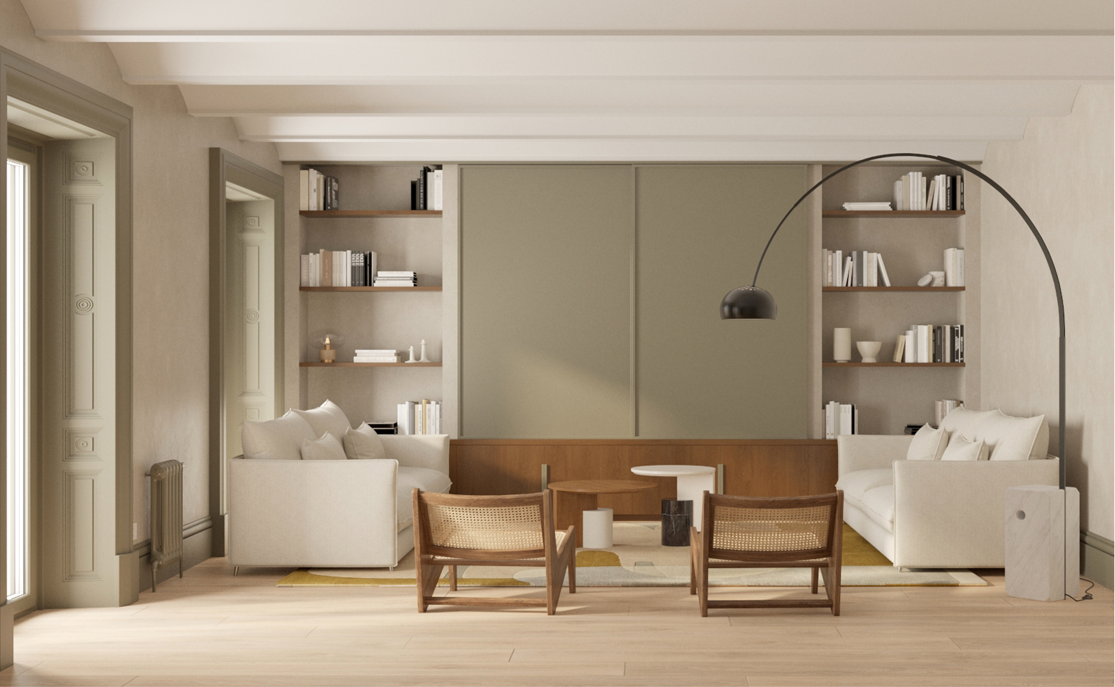 Salón con balcones en vivienda reformada en Malasaña, Madrid